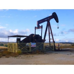 Campo petrolífero abandonado