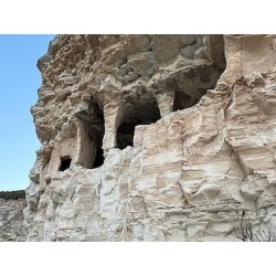 Yacimiento con inscripciones visigodas y tardoromanas: Cueva de la Camareta, Hellín, Albacete