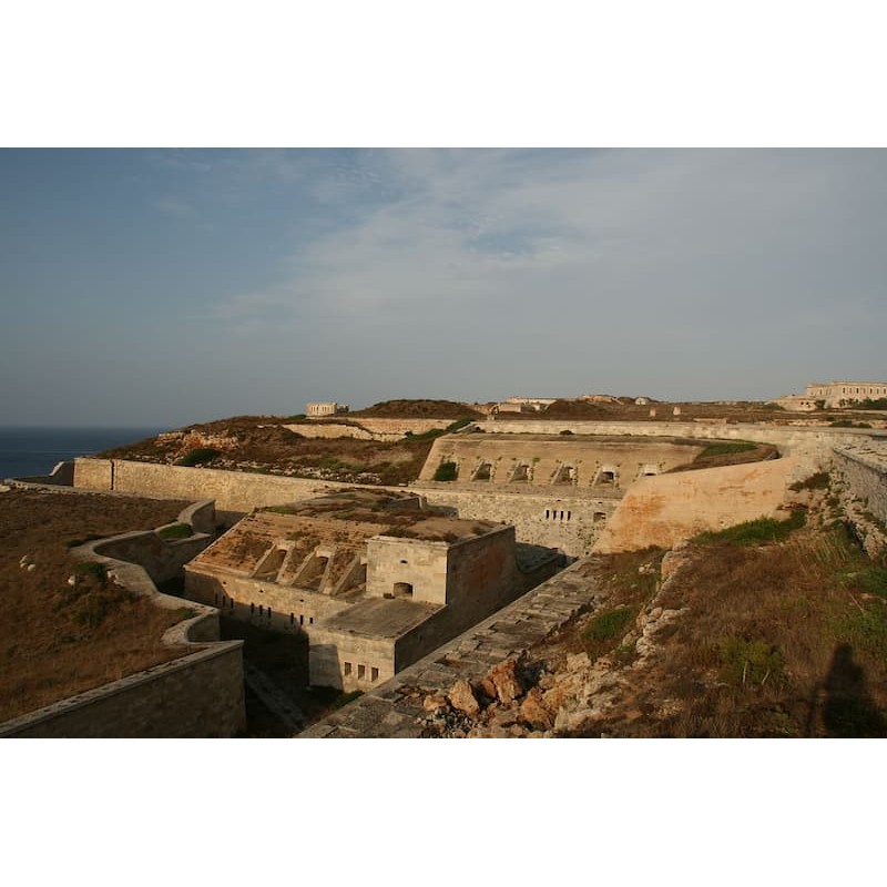 Fortaleza abandonada de Isabel II en Mahón